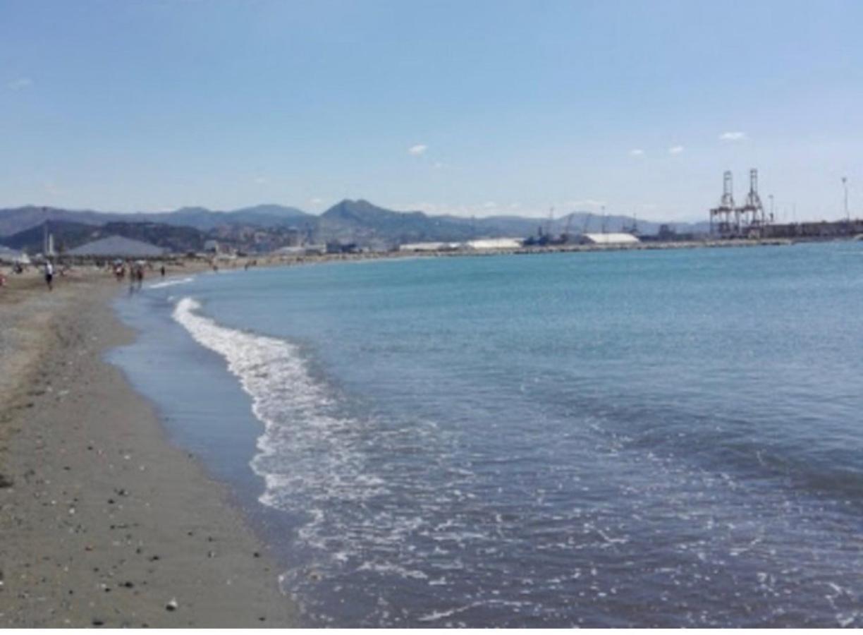 Love Rent4 Malaga Pacifico Екстер'єр фото